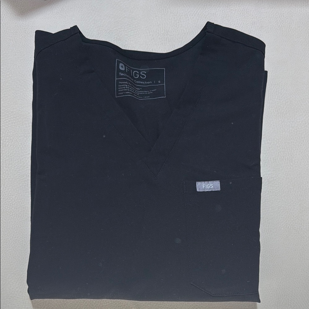 Figs one pocket scrub top